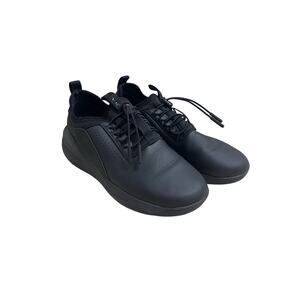 Clove Women's classic core all black healthcare nursing shoes size 8